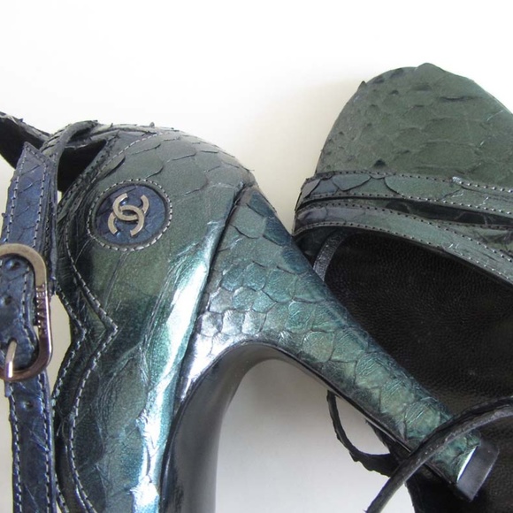 new CHANEL CC genuine python strappy sandals 38.5 - Picture 3 of 8